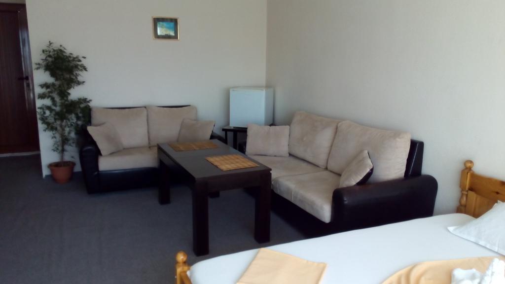 Guest House Diamant Sozopol Buitenkant foto