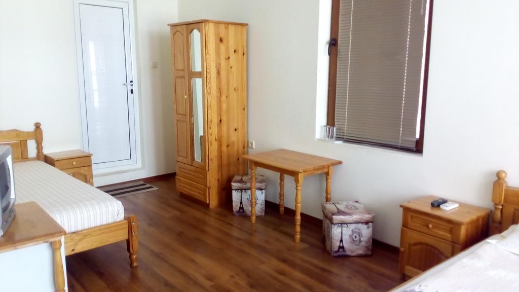 Guest House Diamant Sozopol Buitenkant foto