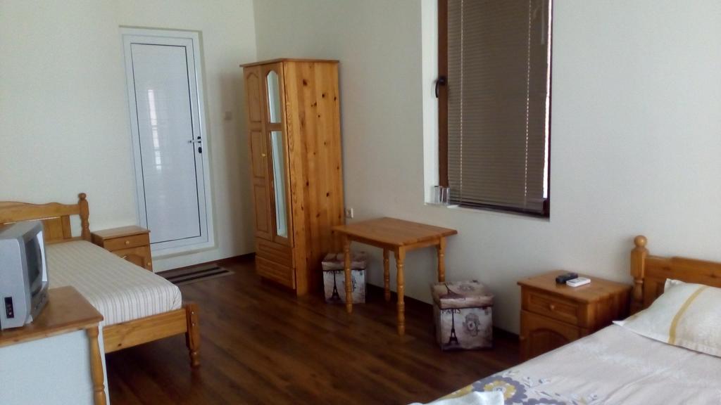Guest House Diamant Sozopol Buitenkant foto