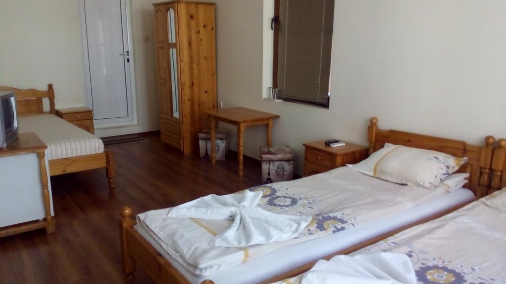 Guest House Diamant Sozopol Buitenkant foto